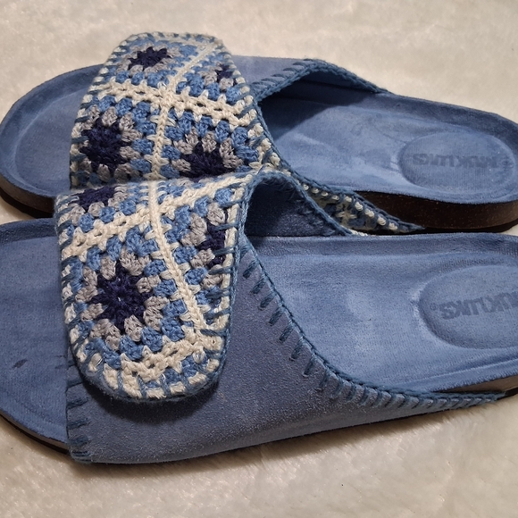 Muk Luks Blue and Cream Crochet Slippers - Picture 3 of 6